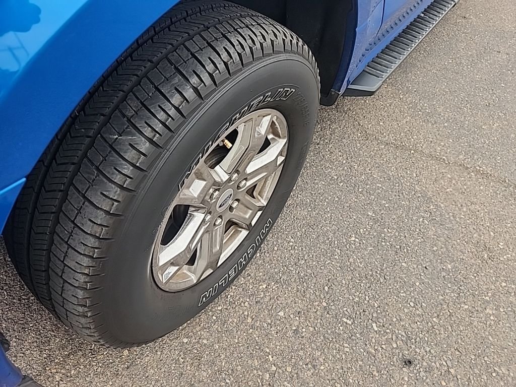 Used 2020 Blue Ford XL image 8