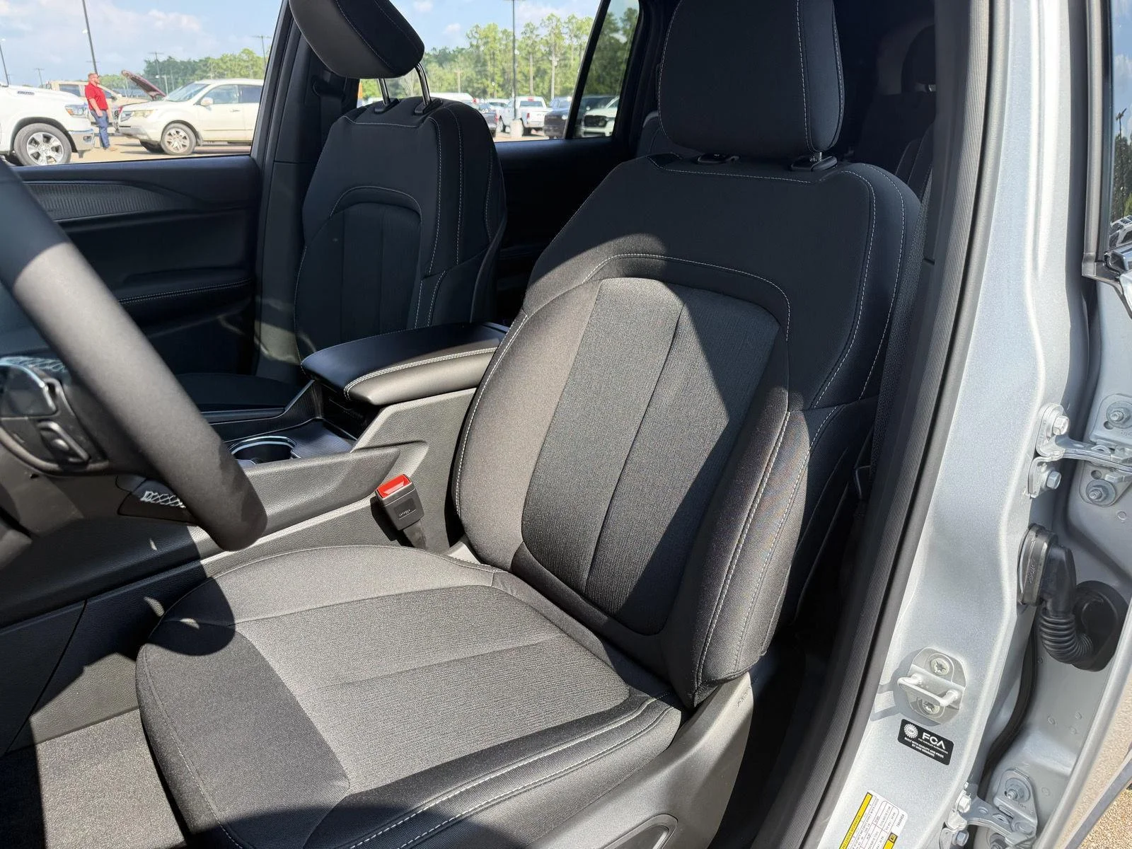 New 2026 Silver Zynith Exterior Paint Jeep Laredo image 18
