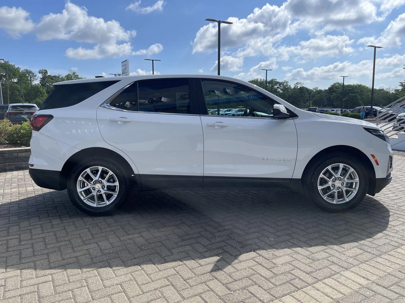 Used 2024 Summit White Chevrolet LT image 6