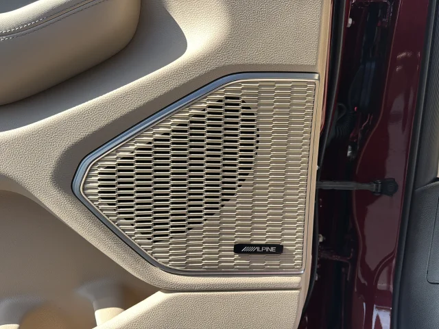 Used 2022 Red Jeep Limited image 31