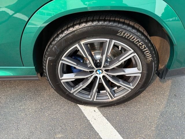 Used 2026 Green BMW M60i image 35