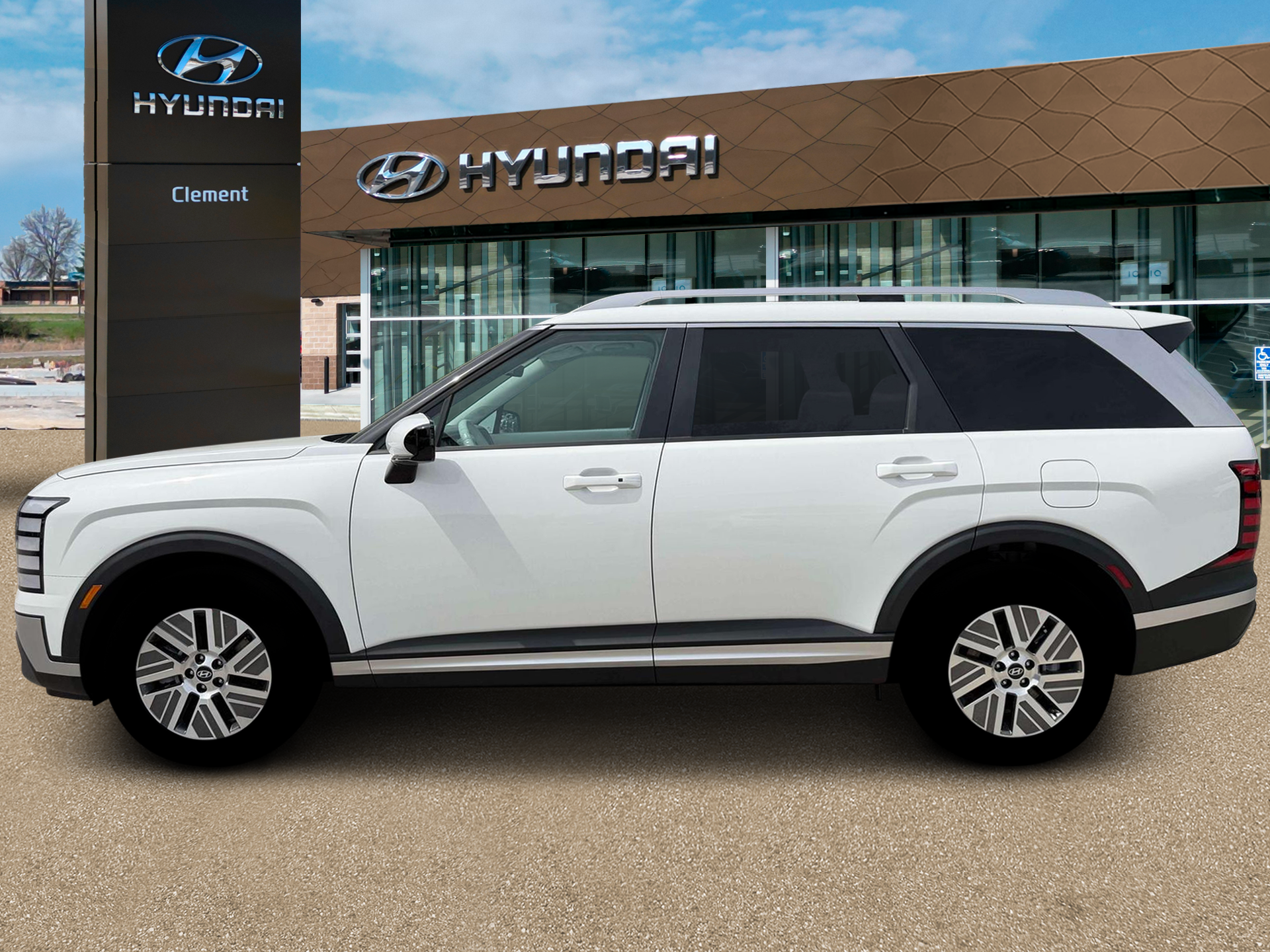 New 2026 White Hyundai SEL 8P image 3
