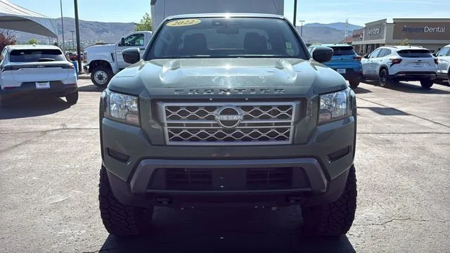 Used 2022 Green Nissan Crew Cab SV 4x4 image 8