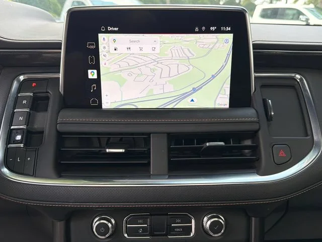 Used 2022 Summit White GMC AT4 image 30