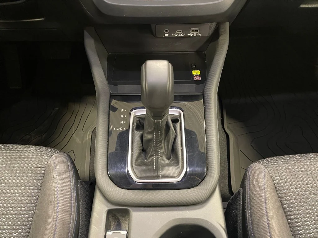 Used 2025 Ice Silver Metallic Subaru Premium image 11