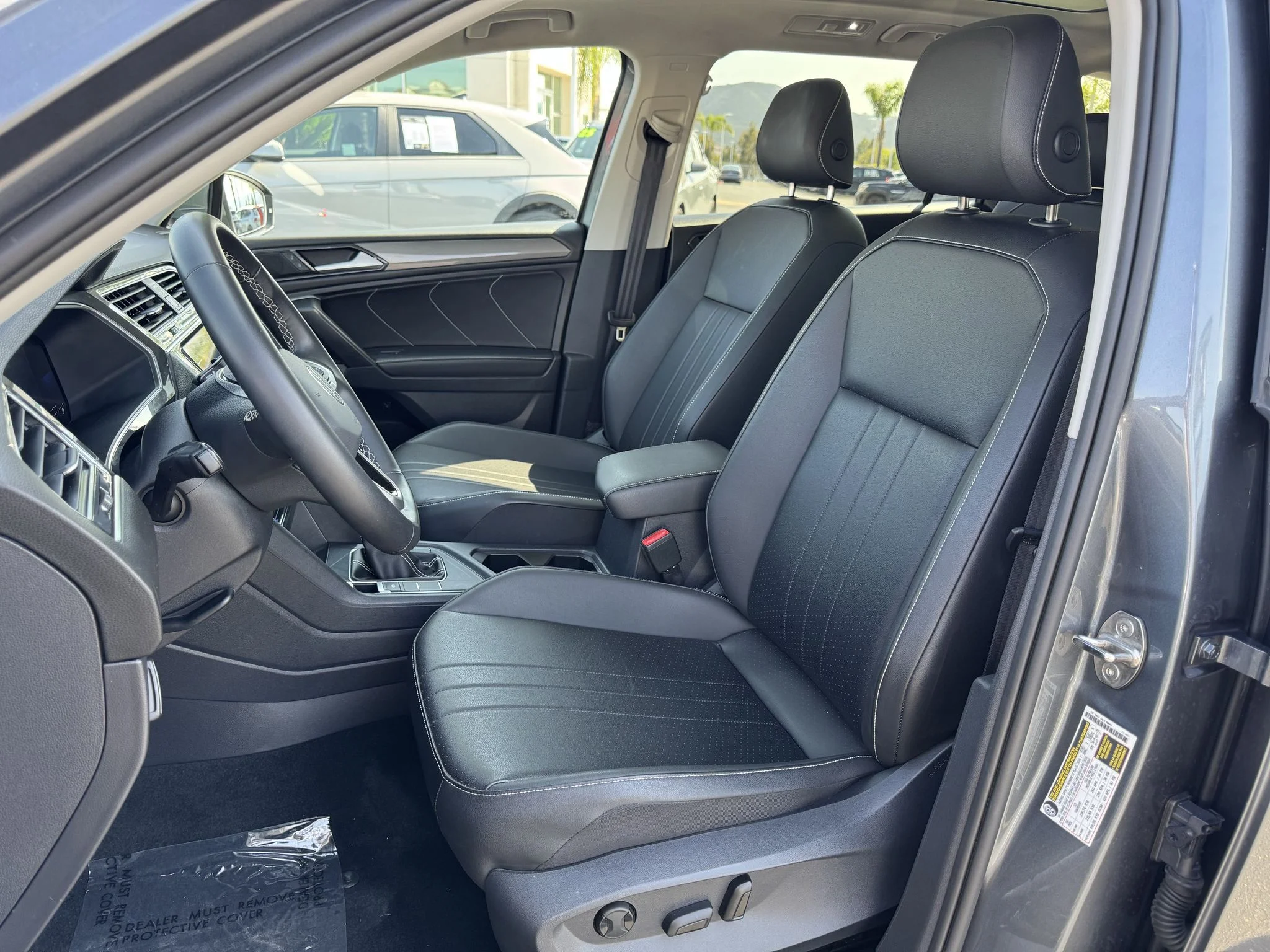 Used 2023 Platinum Gray Metallic Volkswagen SE image 8