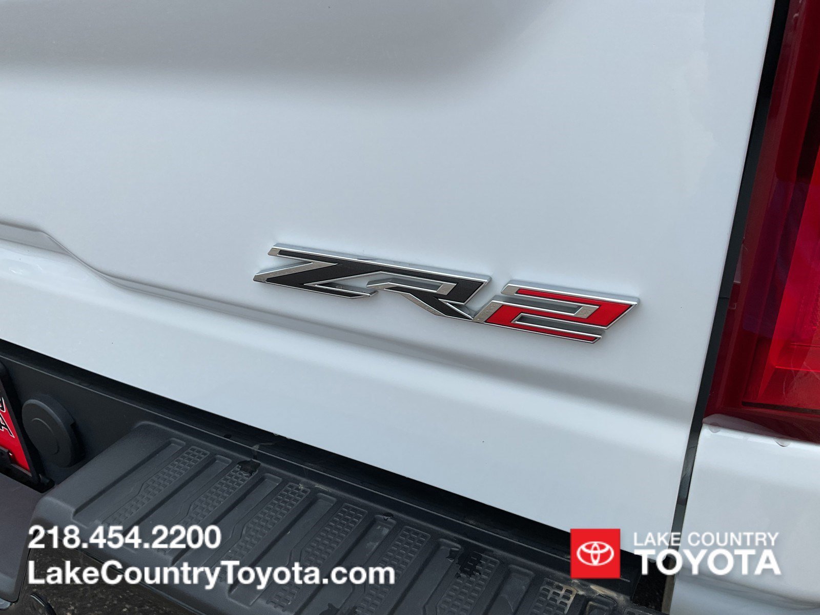Used 2024 White Chevrolet ZR2 image 13