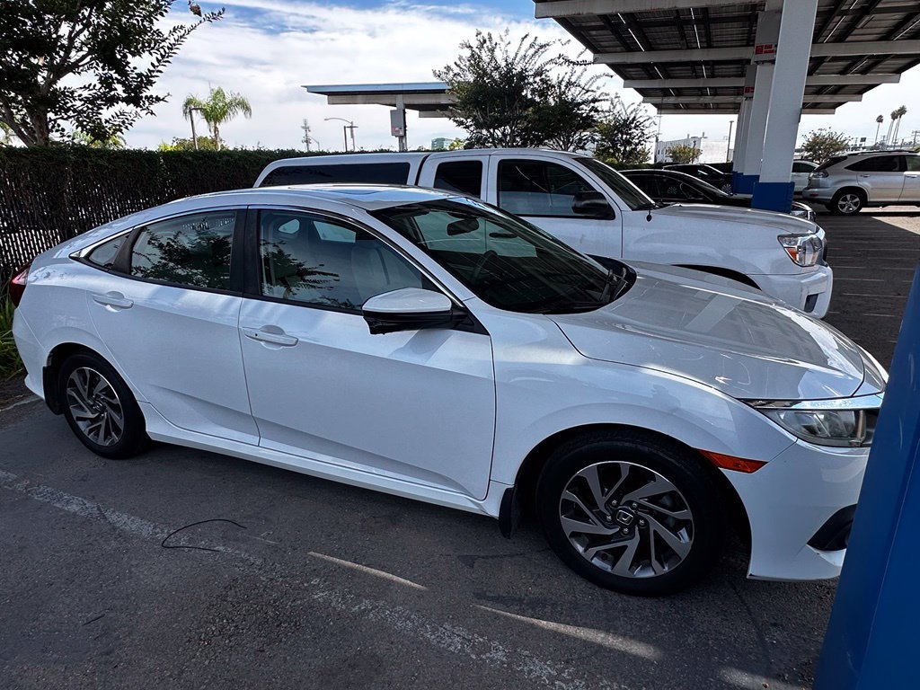 Used 2016 White Orchid Pearl Honda EX image 13
