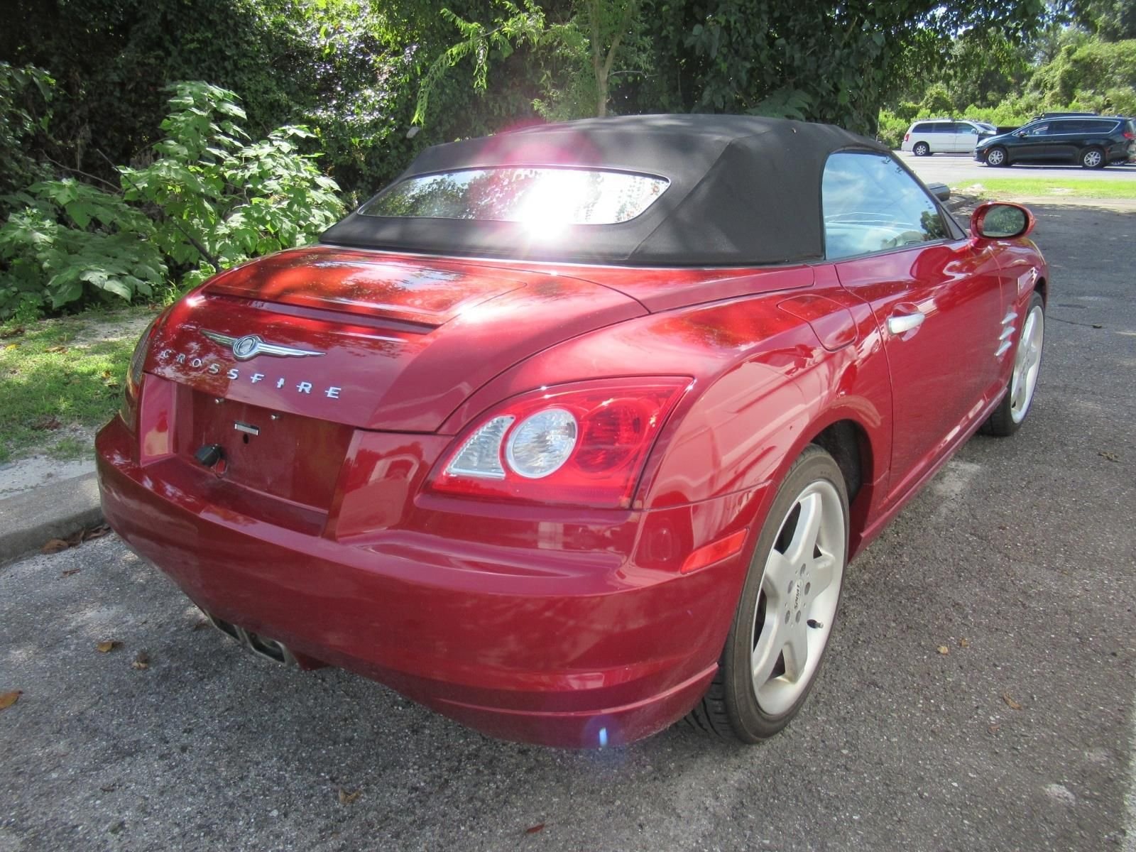 Used 2007 Red Chrysler Base image 4