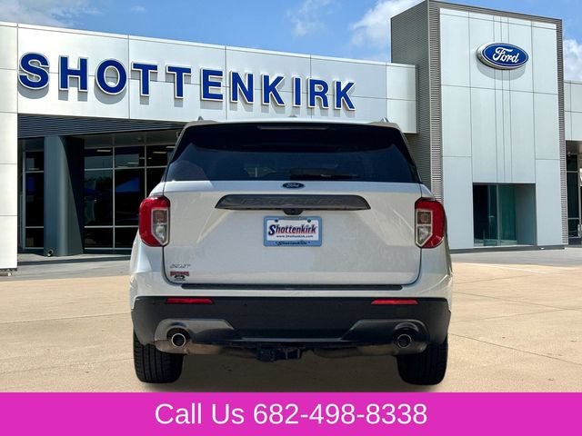 Used 2022 White Ford XLT image 7
