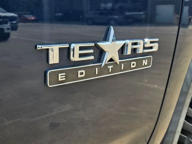 Used 2021 Northsky Blue Metallic Chevrolet LT image 5