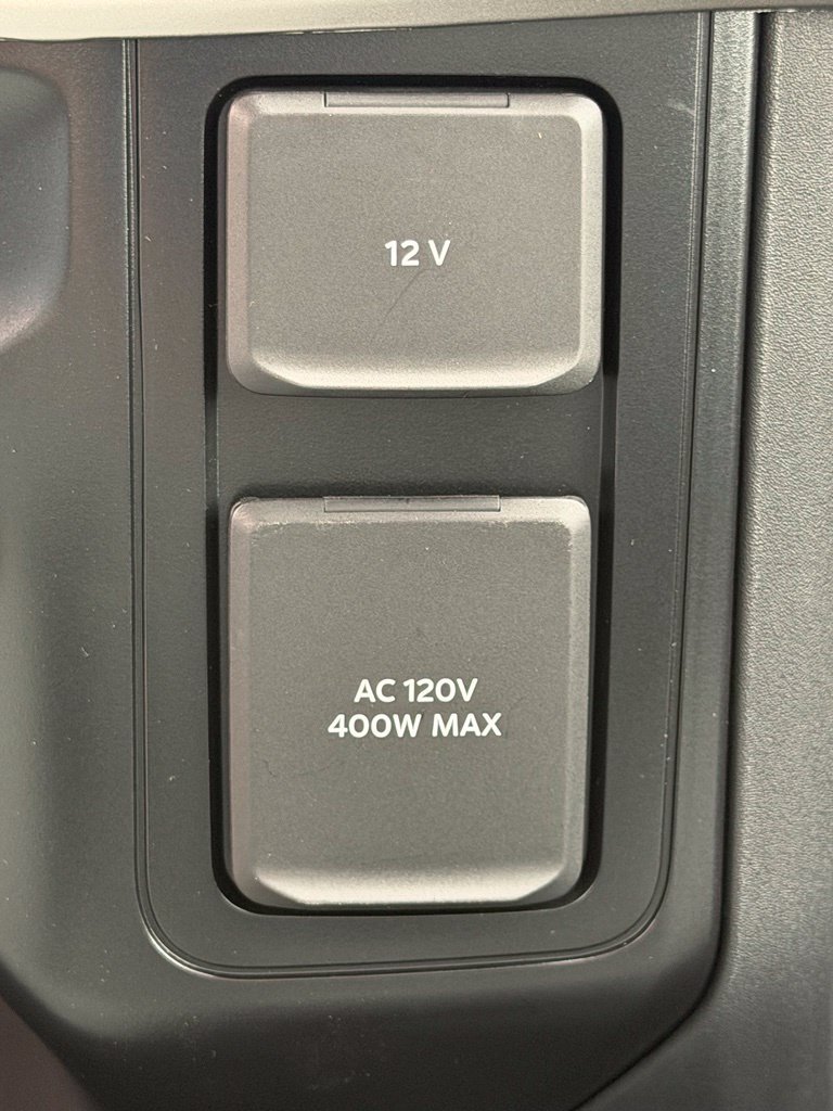 New 2027 Agate Black Metallic Ford F-250® XLT image 13