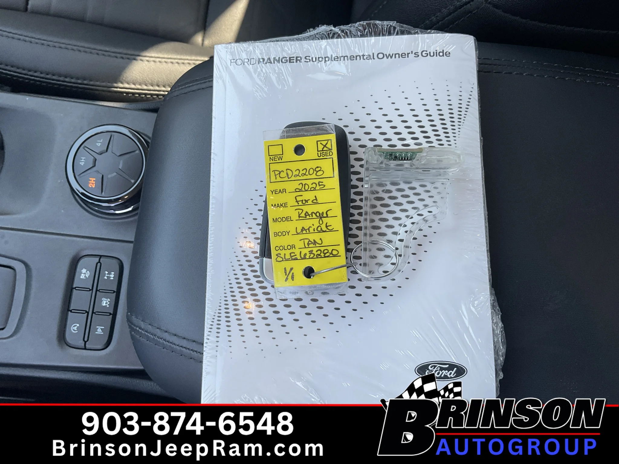 Used 2025 Desert Sand Ford LARIAT image 33