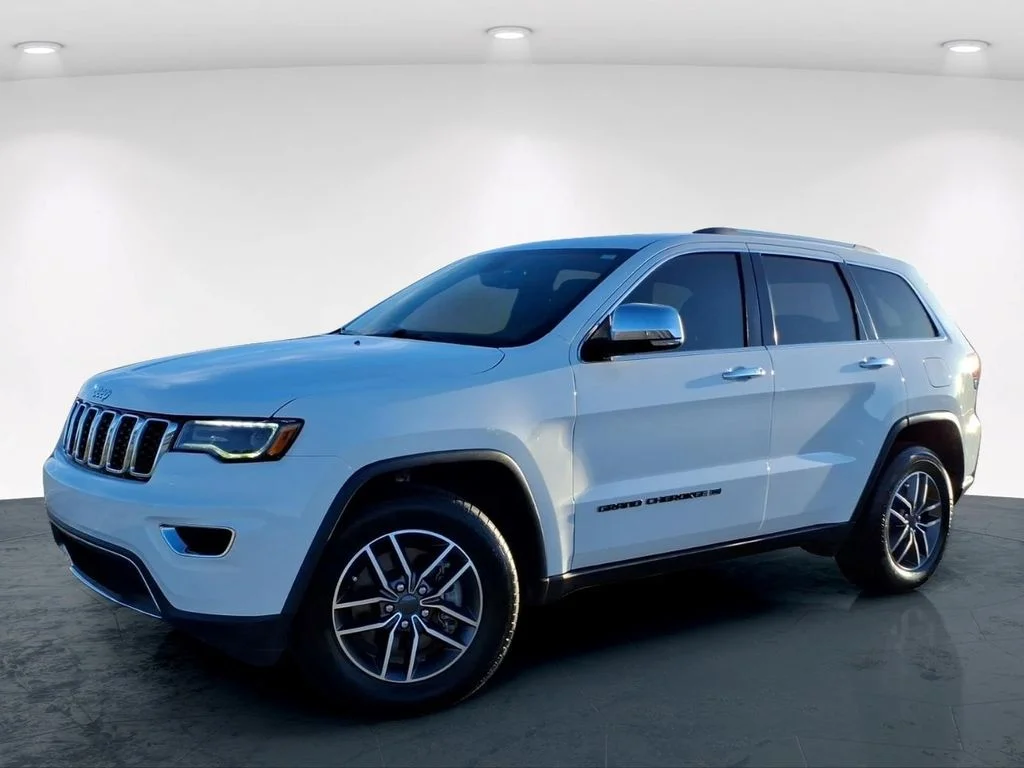 Used 2022 White Jeep Limited image 2