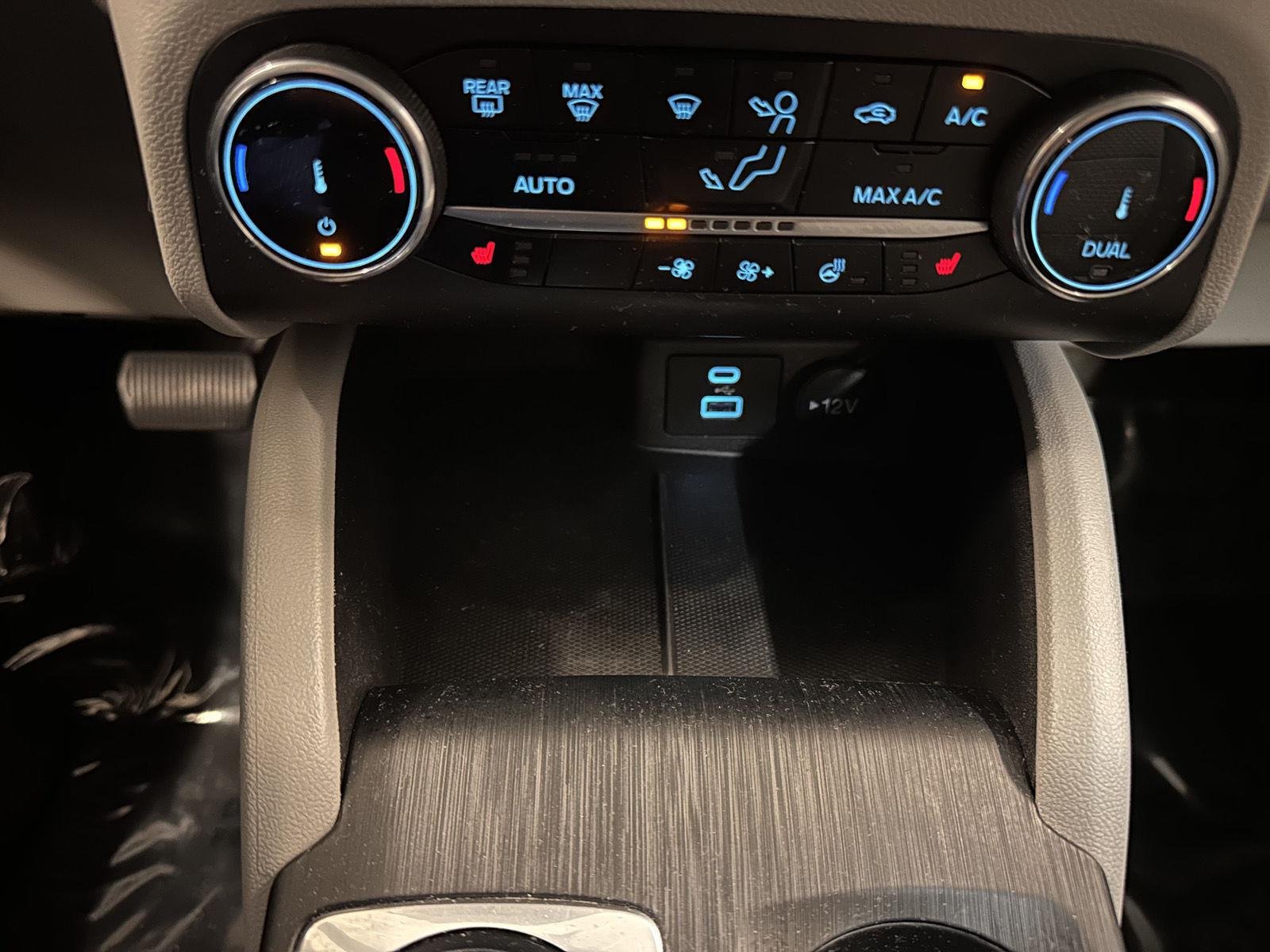 Used 2023 Agate Black Metallic Ford Active image 13