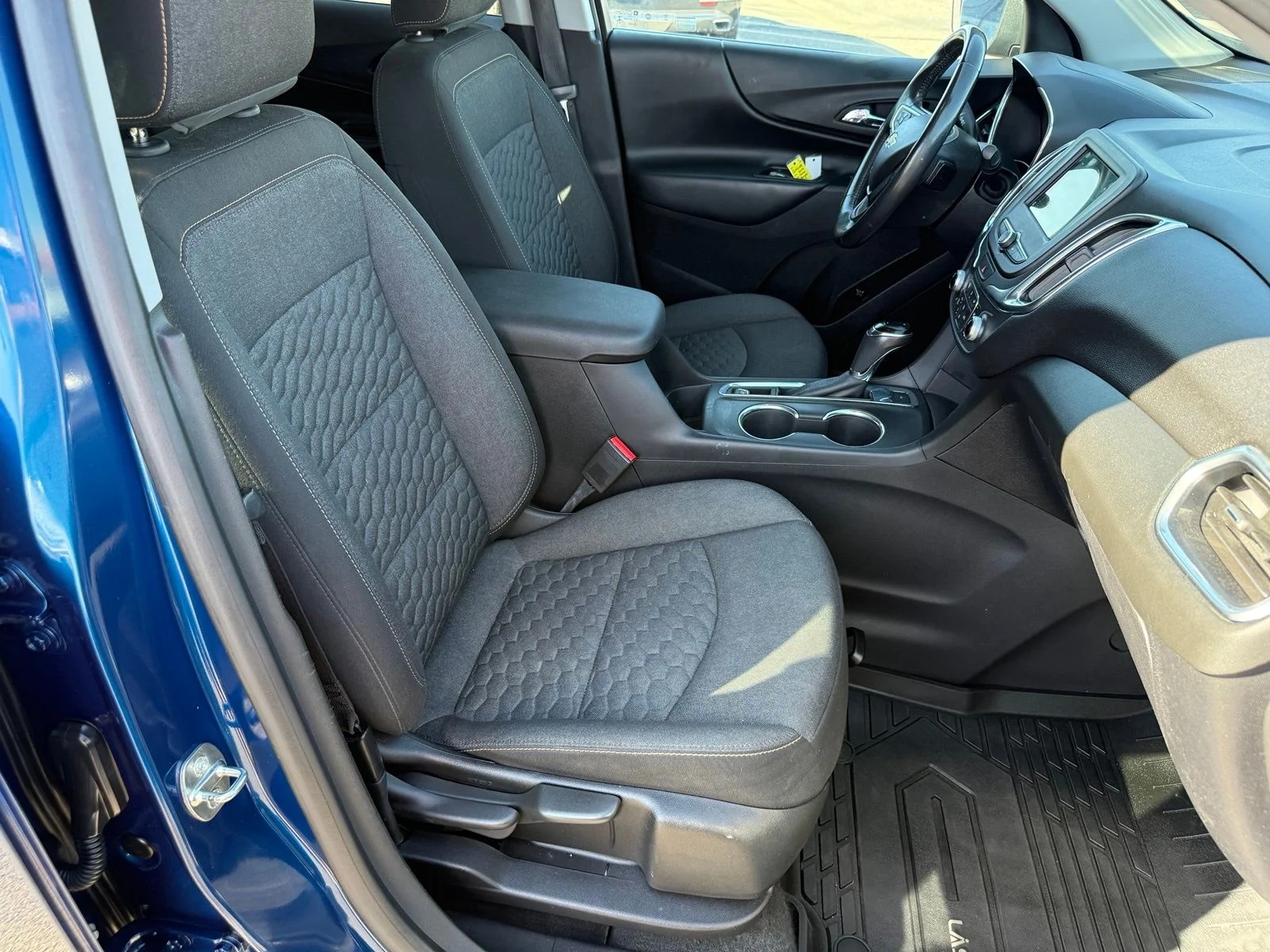 2019 Chevrolet Equinox LT - Photo 32