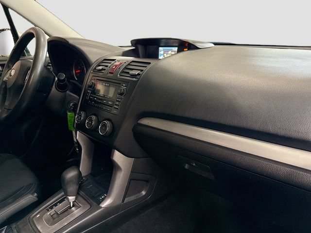 Used 2014  Subaru 2.5i Premium image 29