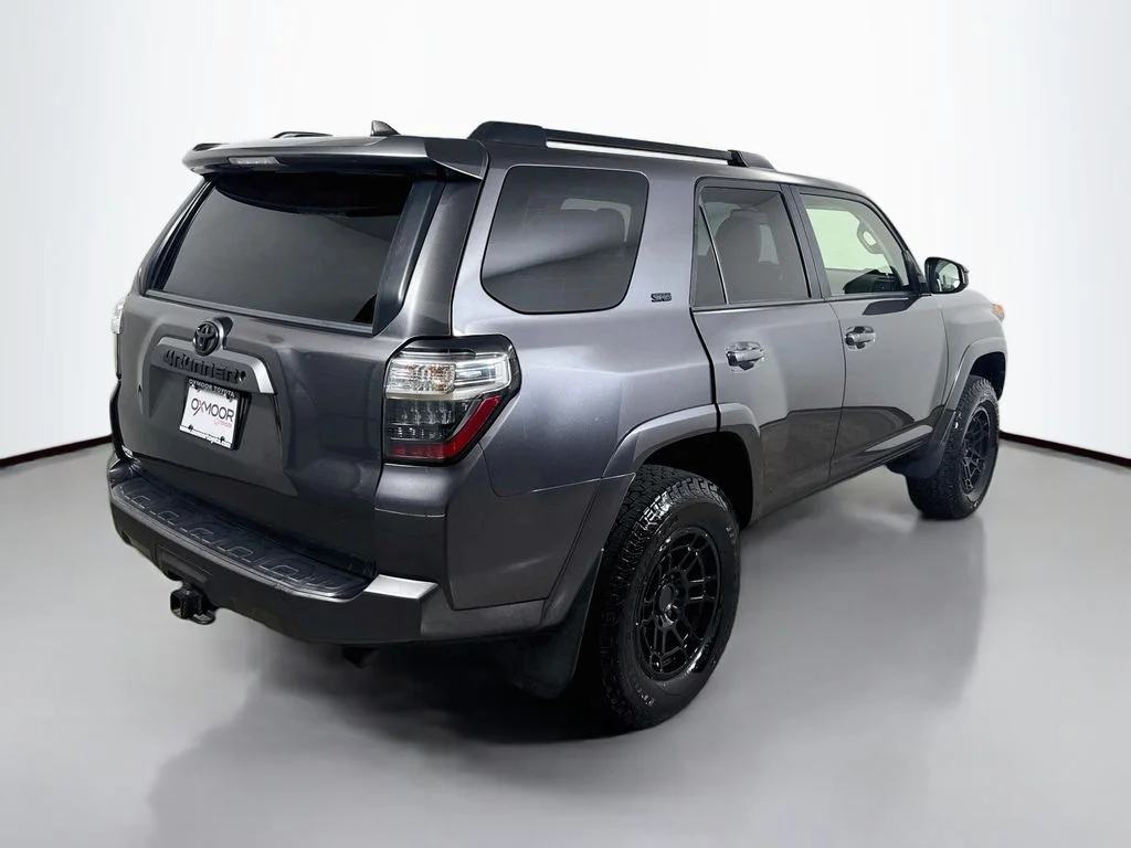 Used 2021 Magnetic Gray Metallic Toyota SR5 image 7
