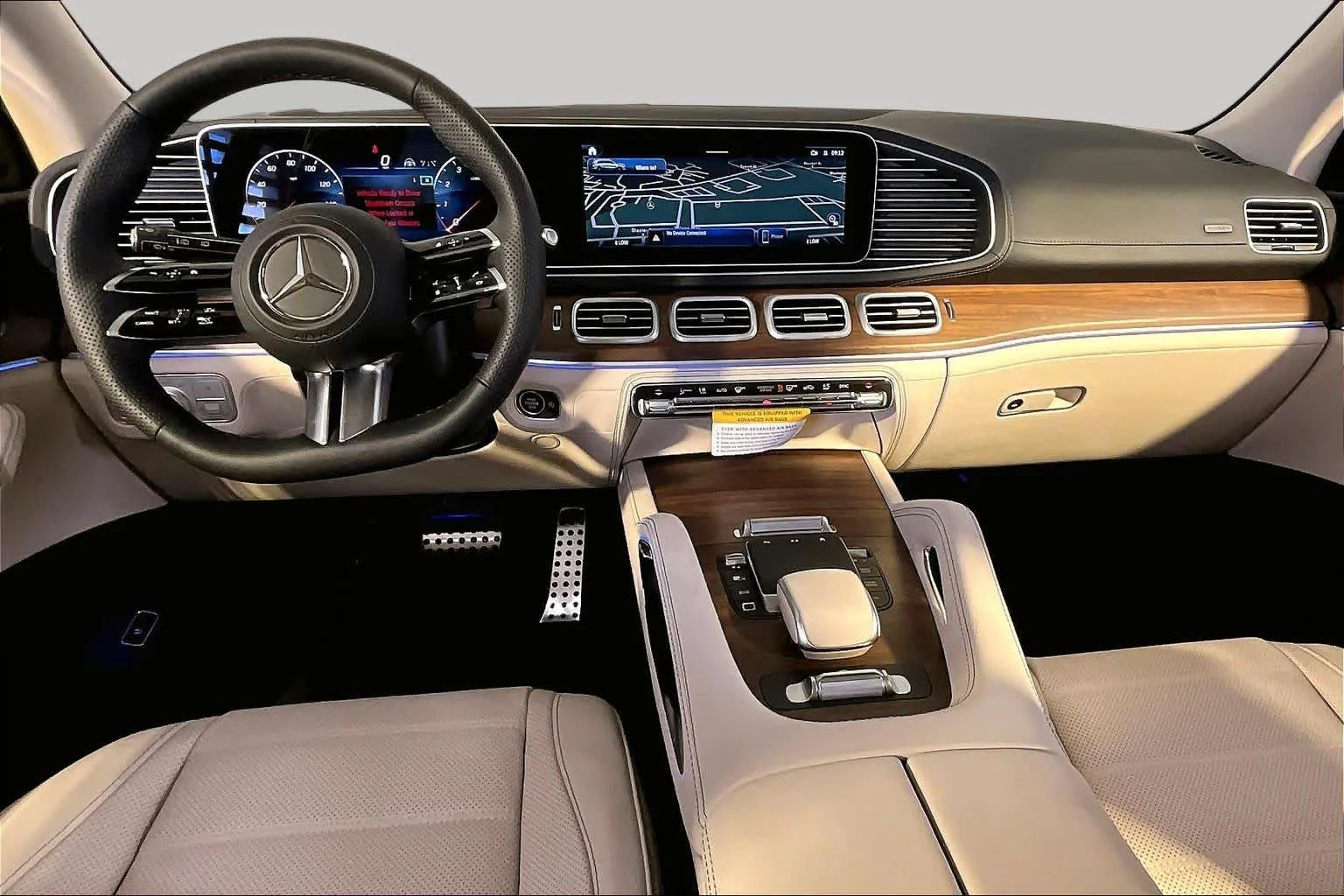 New 2026 MANUFAKTUR Moonlight White Metallic Mercedes-Benz GLS 450 image 7