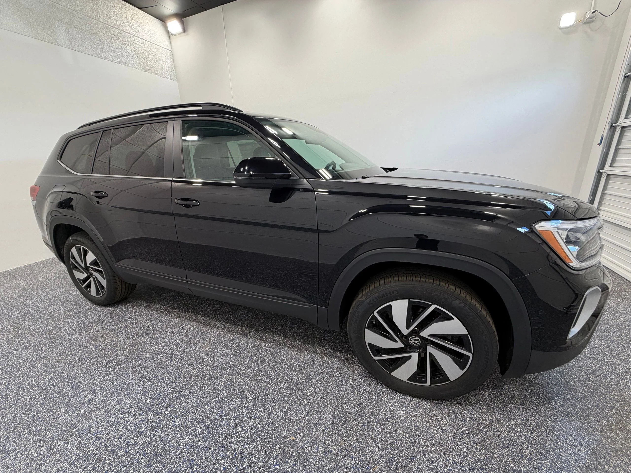 New 2026 Black Volkswagen 2.0T SE w/Technology image 8