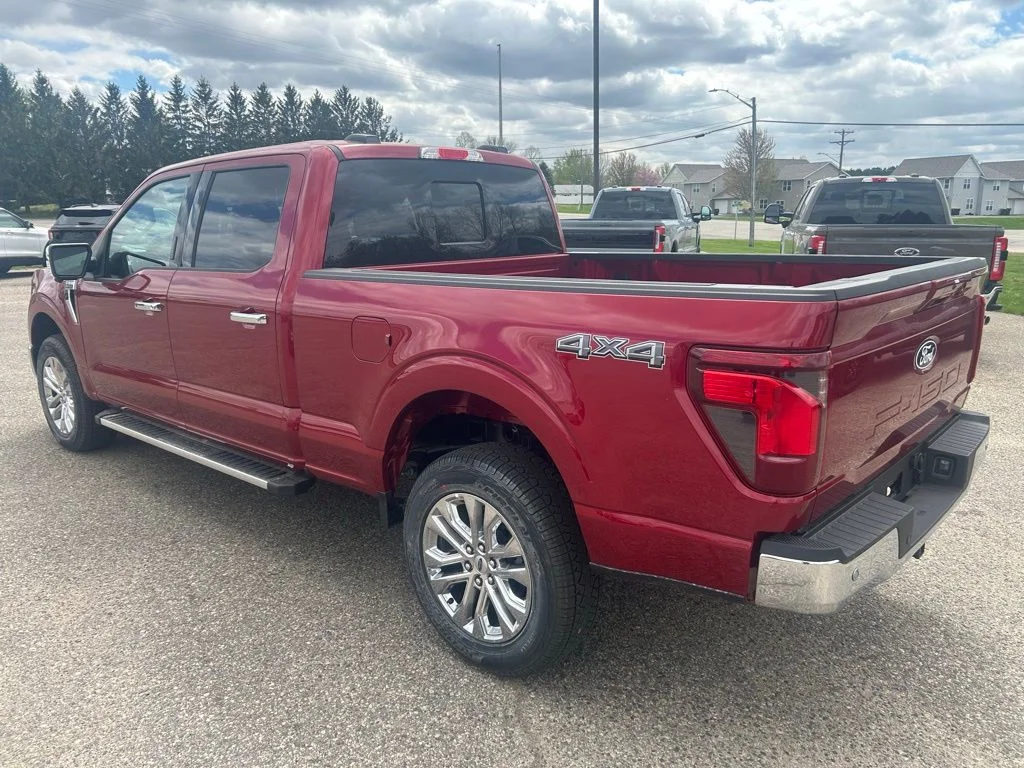 New 2026 Ruby Red Metallic Tinted Clearcoat Ford XLT image 5