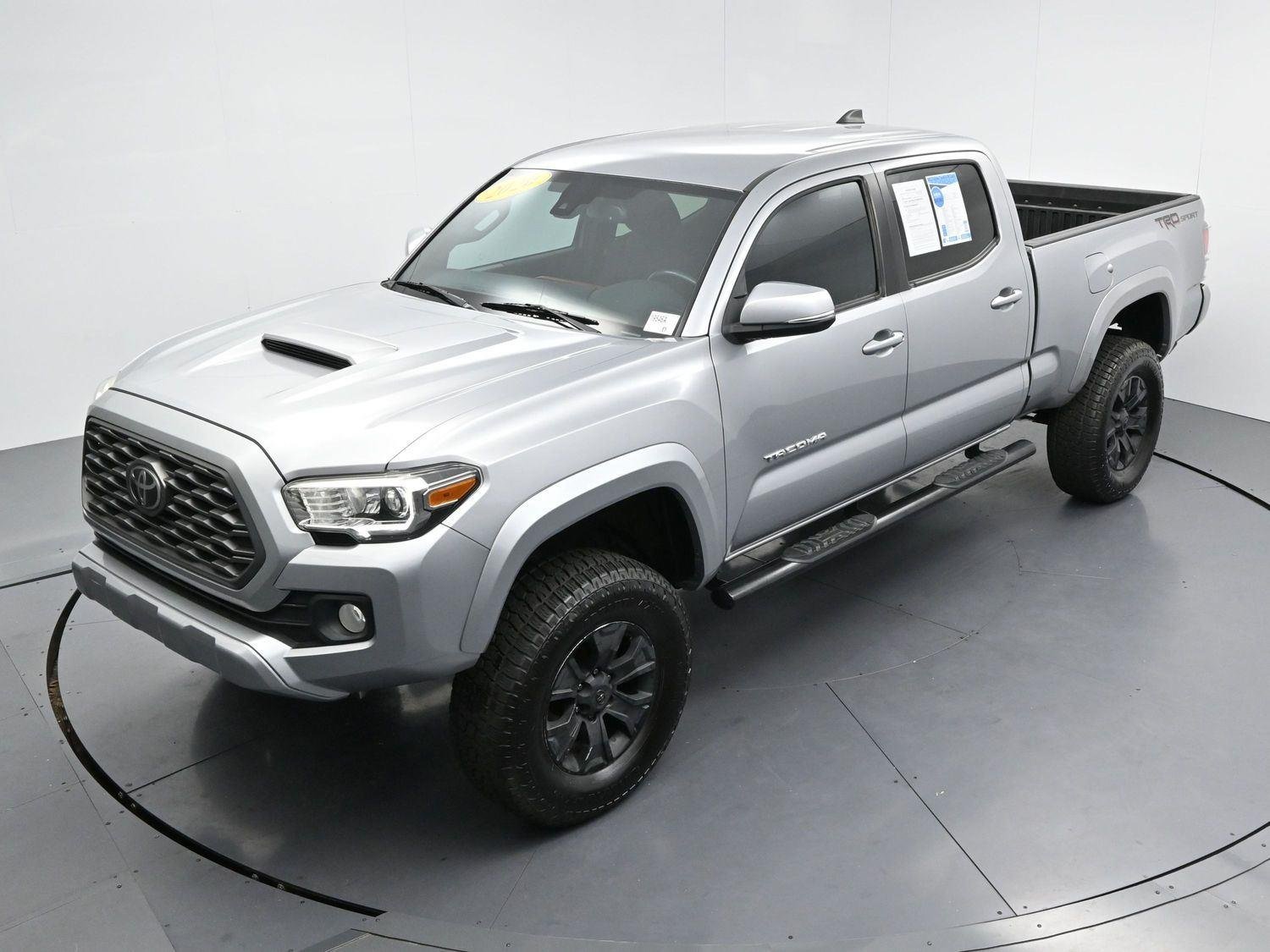 Used 2020 Silver Sky Metallic Toyota SR5 image 34