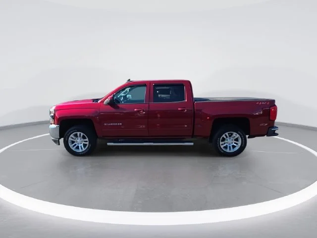 Used 2018 Red Chevrolet LT image 5
