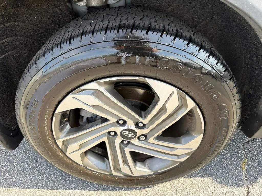 Used 2022 Gray Hyundai SEL image 17