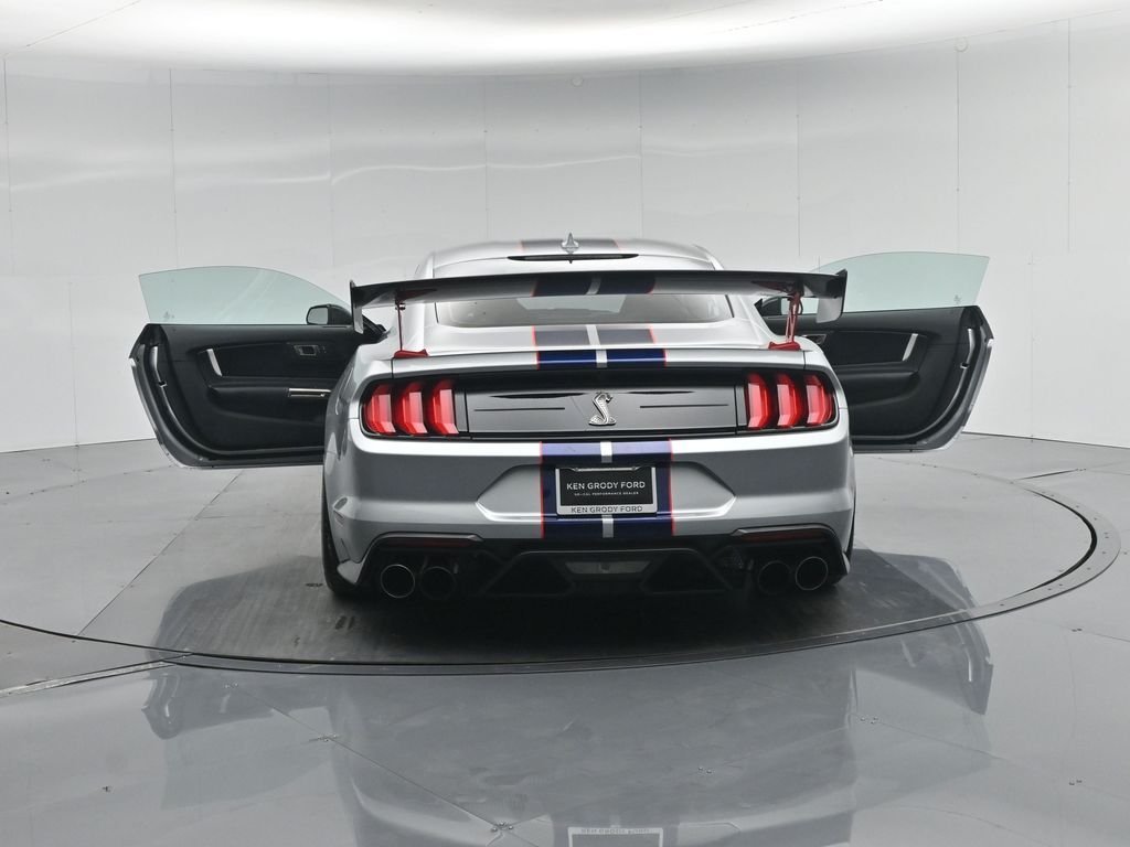 Used 2020 Silver Ford Shelby GT500 image 33