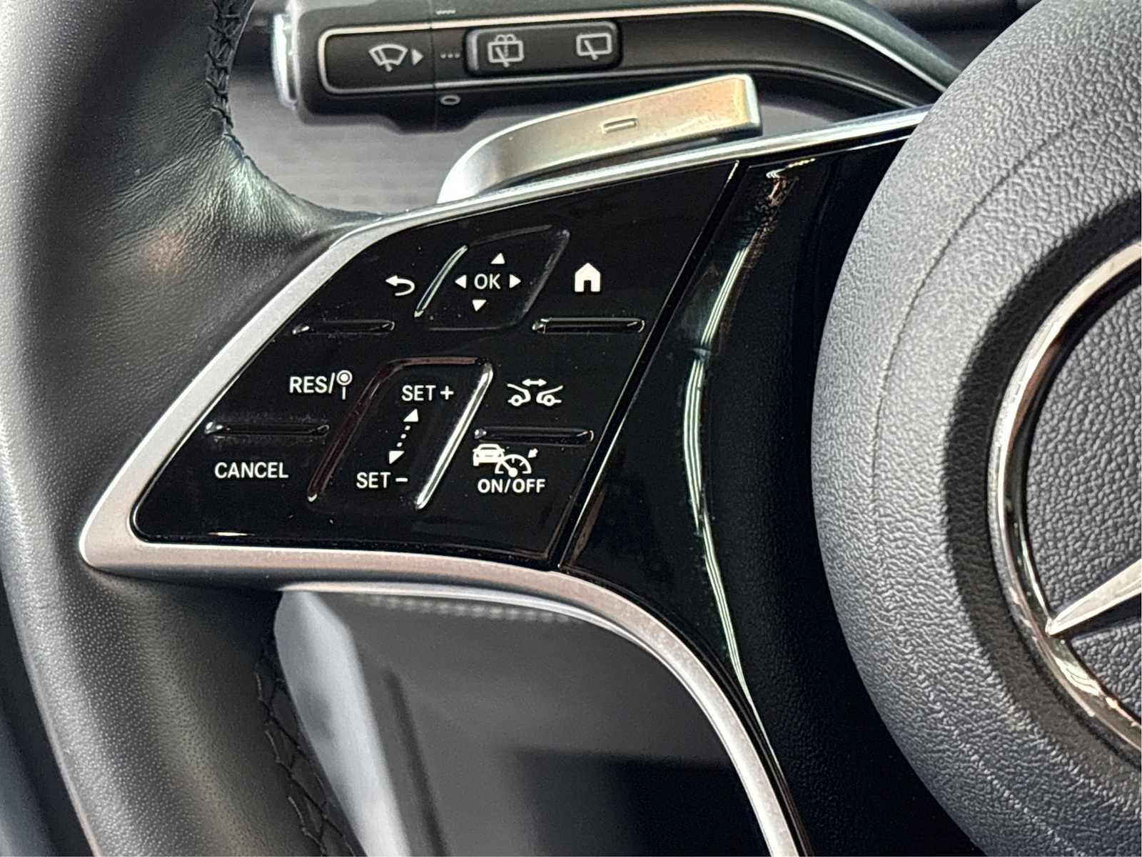 Certified Used 2024 Cirrus Silver Metallic Mercedes-Benz GLE 450e Plug-In Hybrid image 33