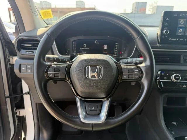 Used 2024 White Honda Elite image 21