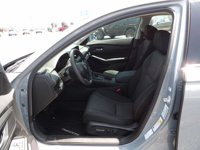 New 2026 Urban Gray Pearl Honda SE image 12