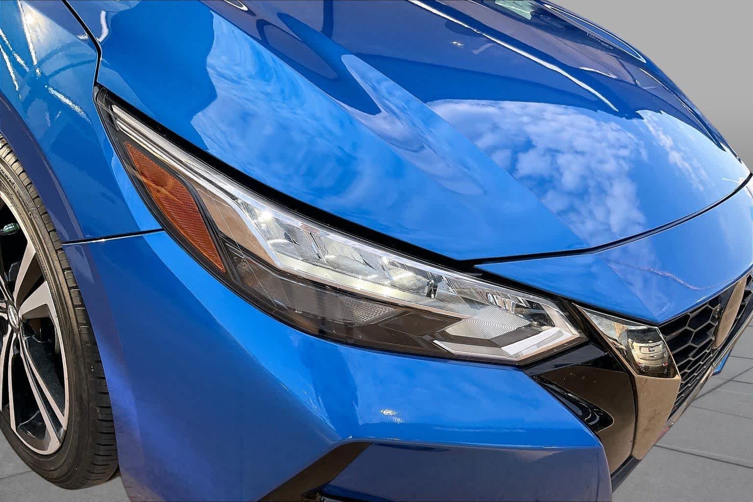 Used 2023 Electric Blue Metallic Nissan SR image 25