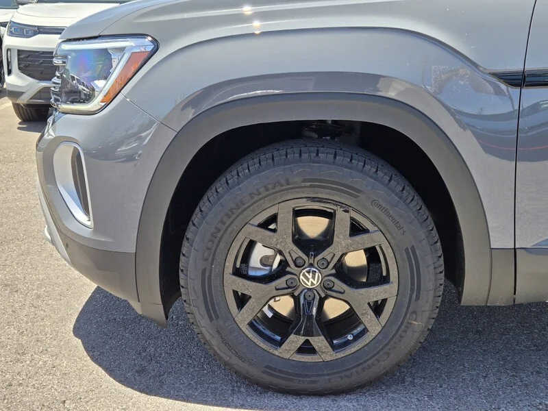 New 2026 Gray Volkswagen 2.0T Peak Edition image 5