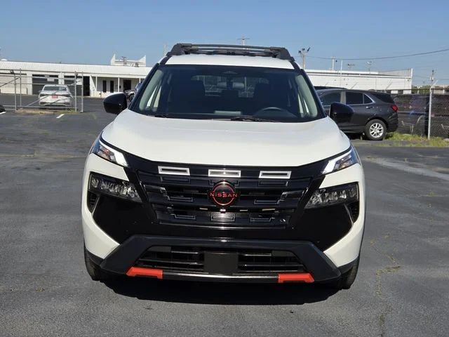 Used 2025 White Nissan Rock Creek image 8