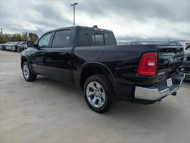 New 2026 Diamond Black Crystal Pearl-Coat Exterior Paint RAM LONE STAR image 6
