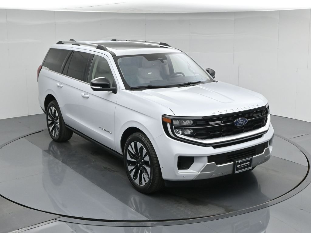 Used 2025 Silver Ford Platinum image 46