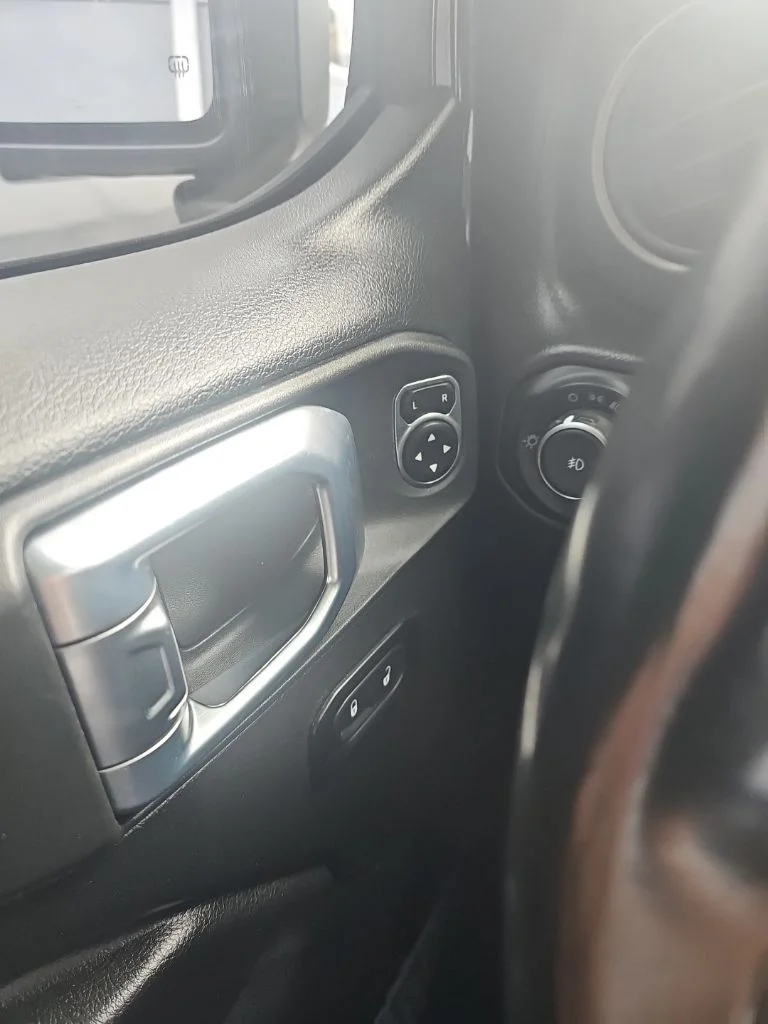 Used 2021 Black Jeep Unlimited Willys image 8