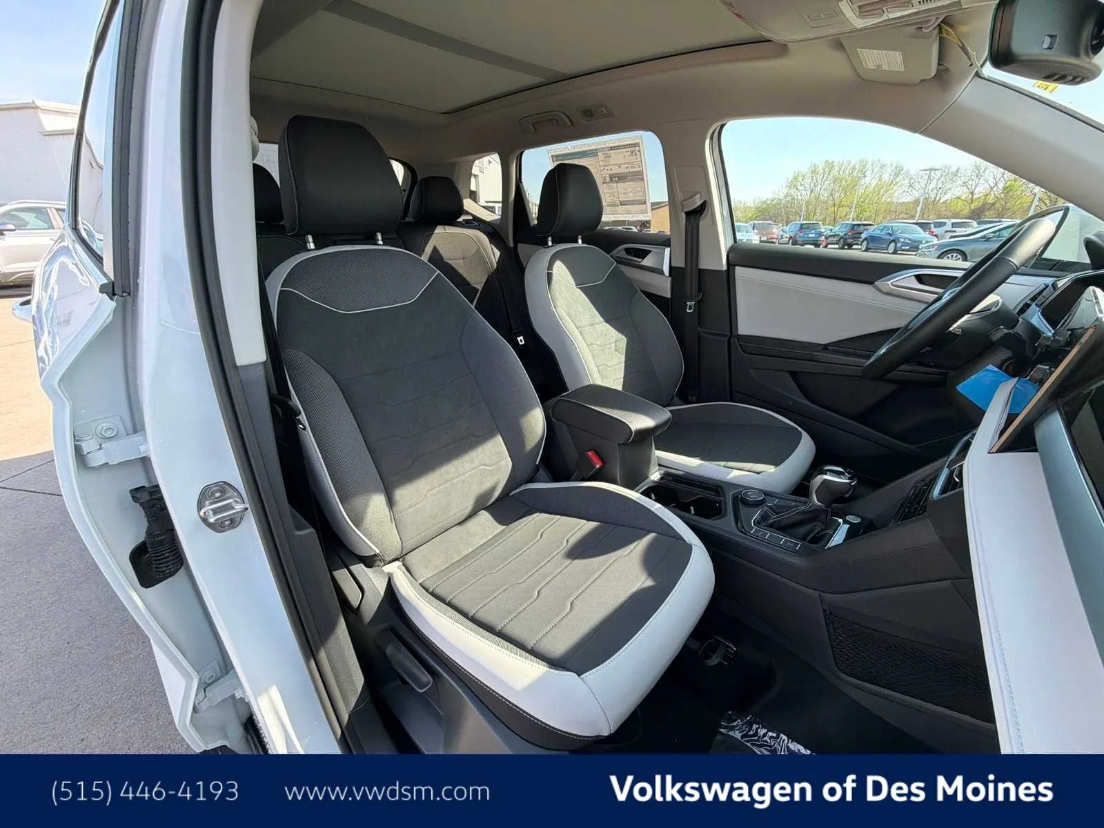 New 2026 Pure White Volkswagen SE image 14