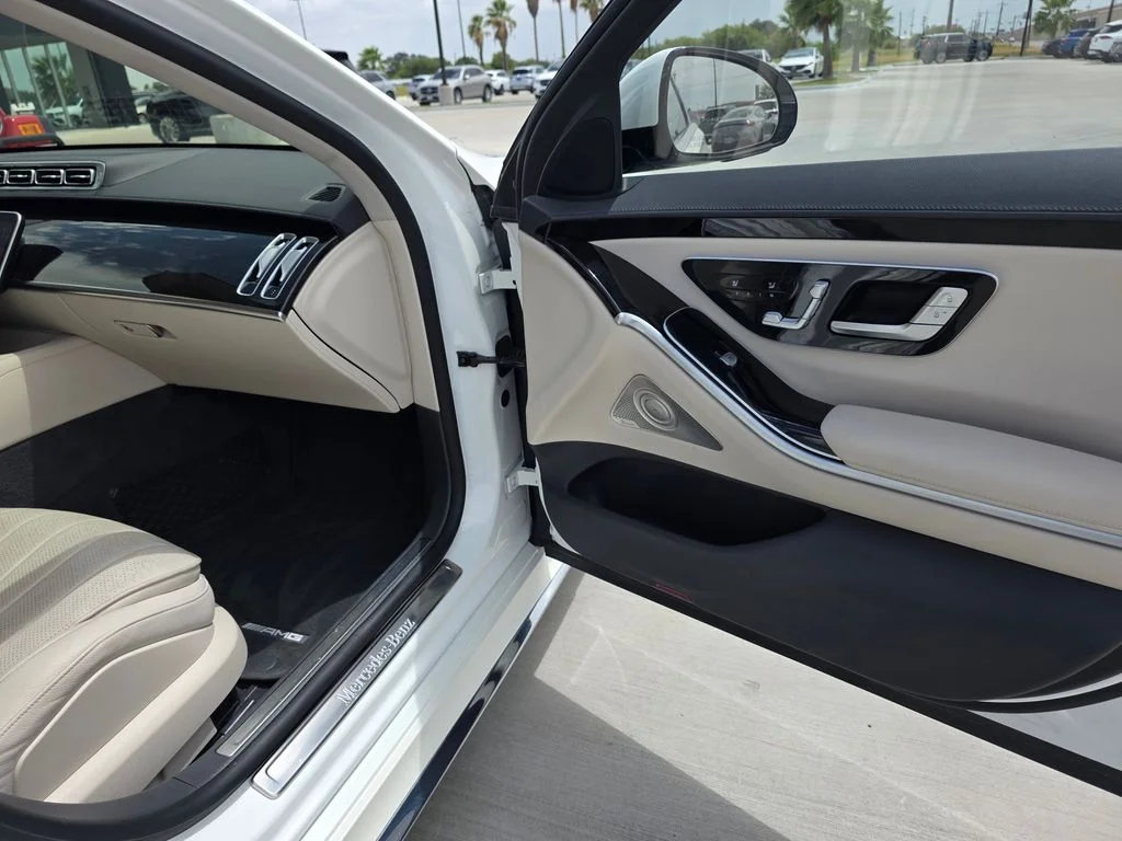 Used 2023 White Mercedes-Benz S 500 image 16