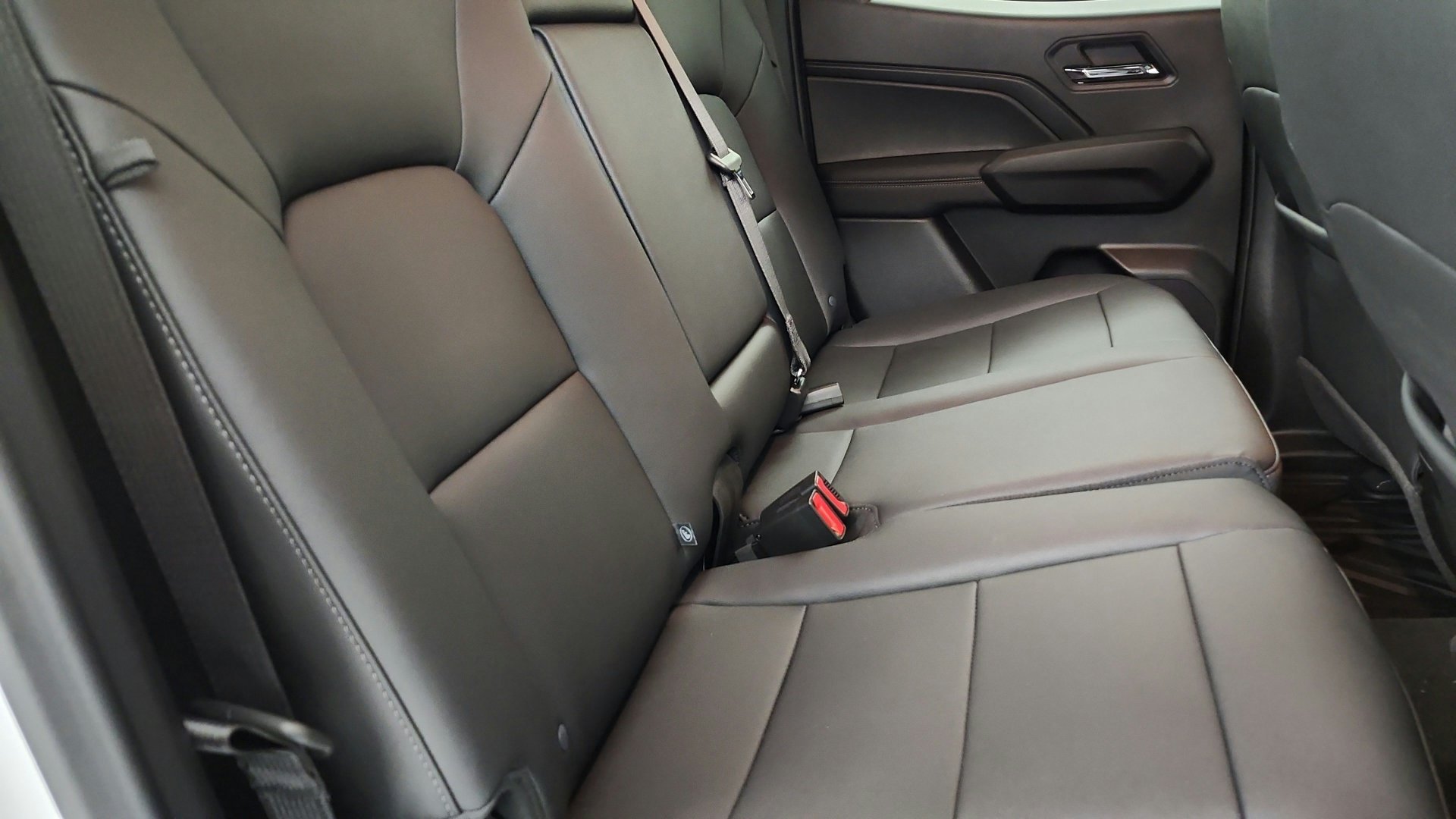 New 2026 Black Chevrolet LT image 31