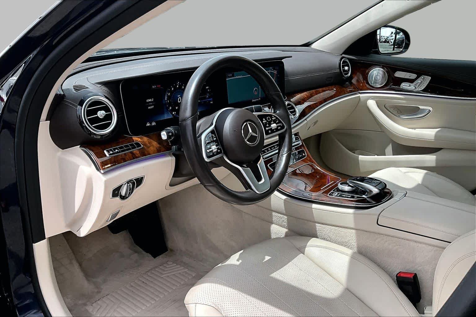 Used 2020 Lunar Blue Metallic Mercedes-Benz E 350 image 18