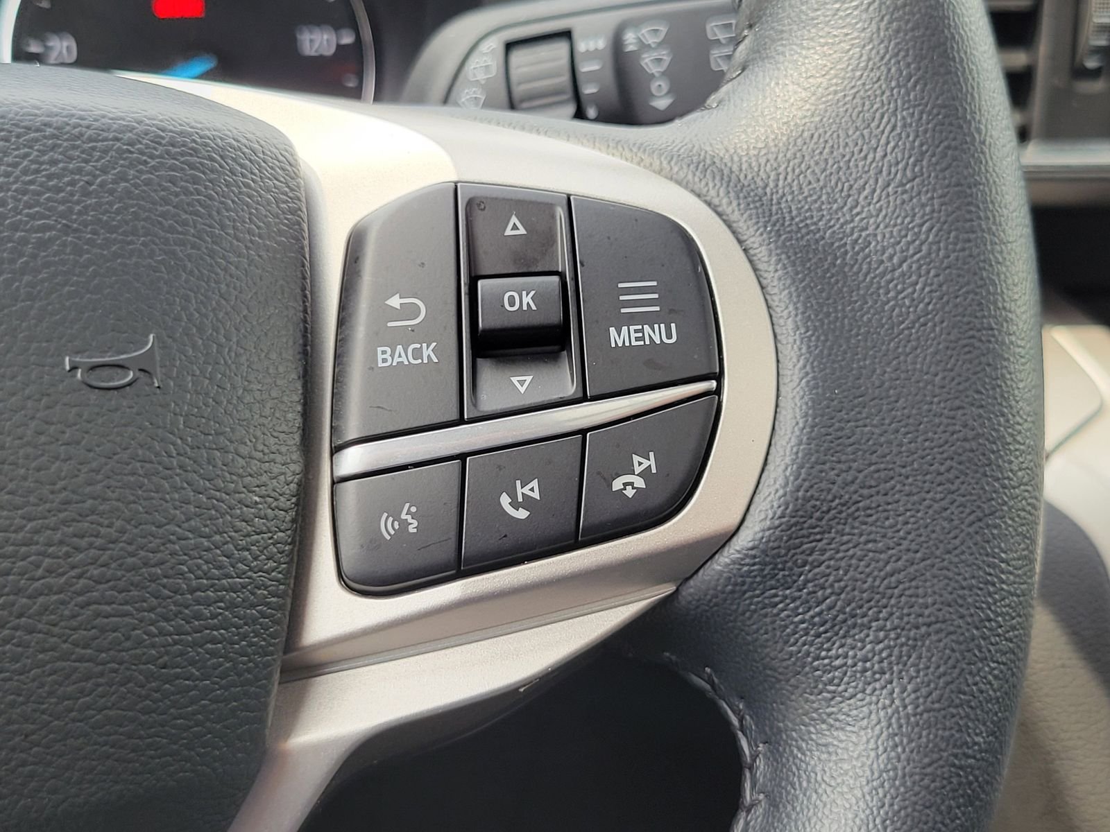 Certified Used 2023 Silver Ford XLT image 16