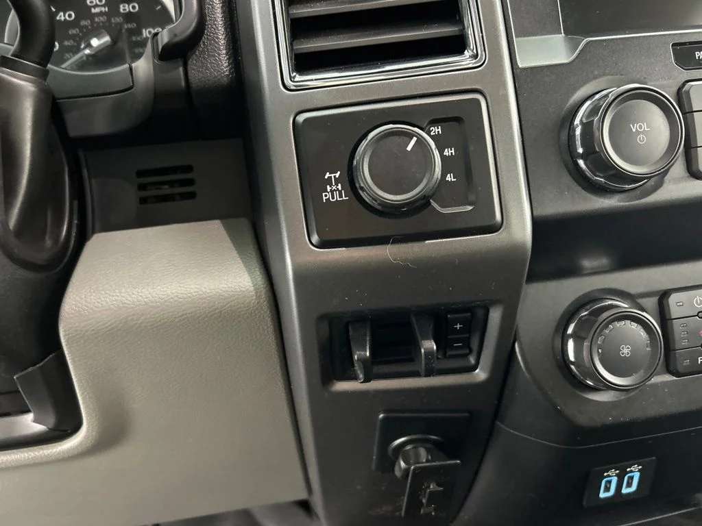 Used 2019  Ford XLT image 16
