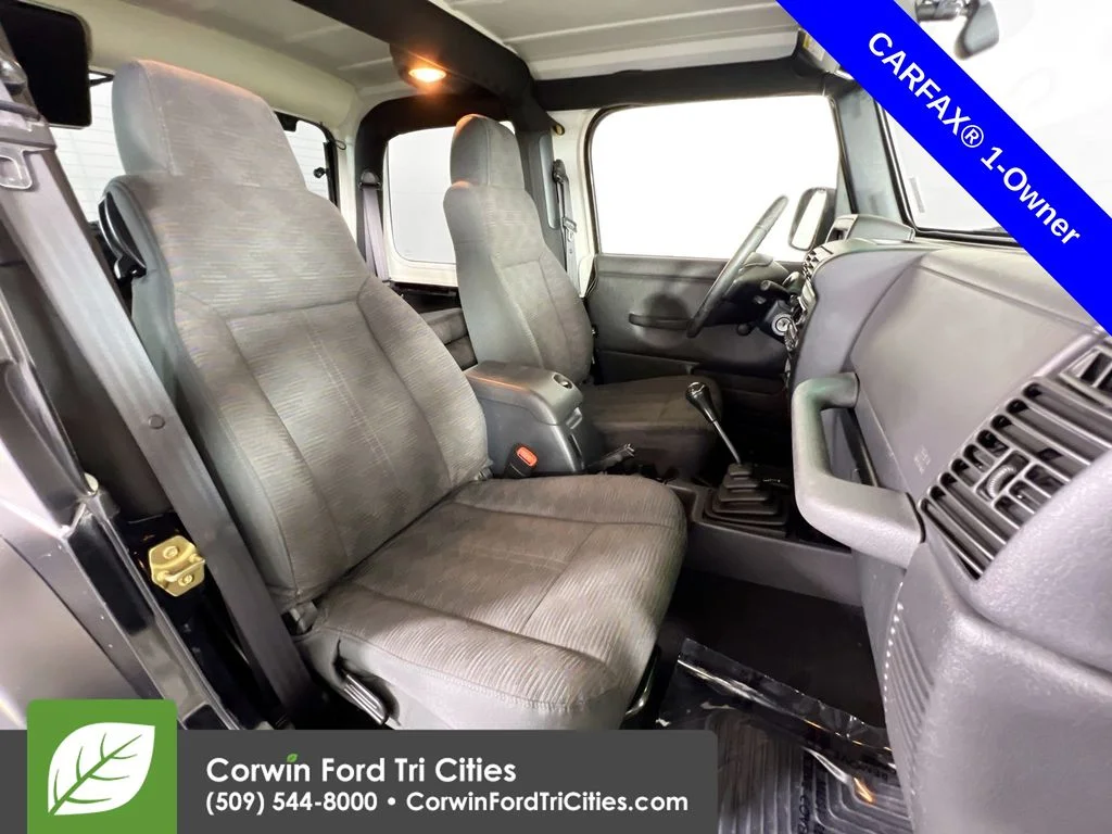 Used 2003  Jeep Rubicon image 15