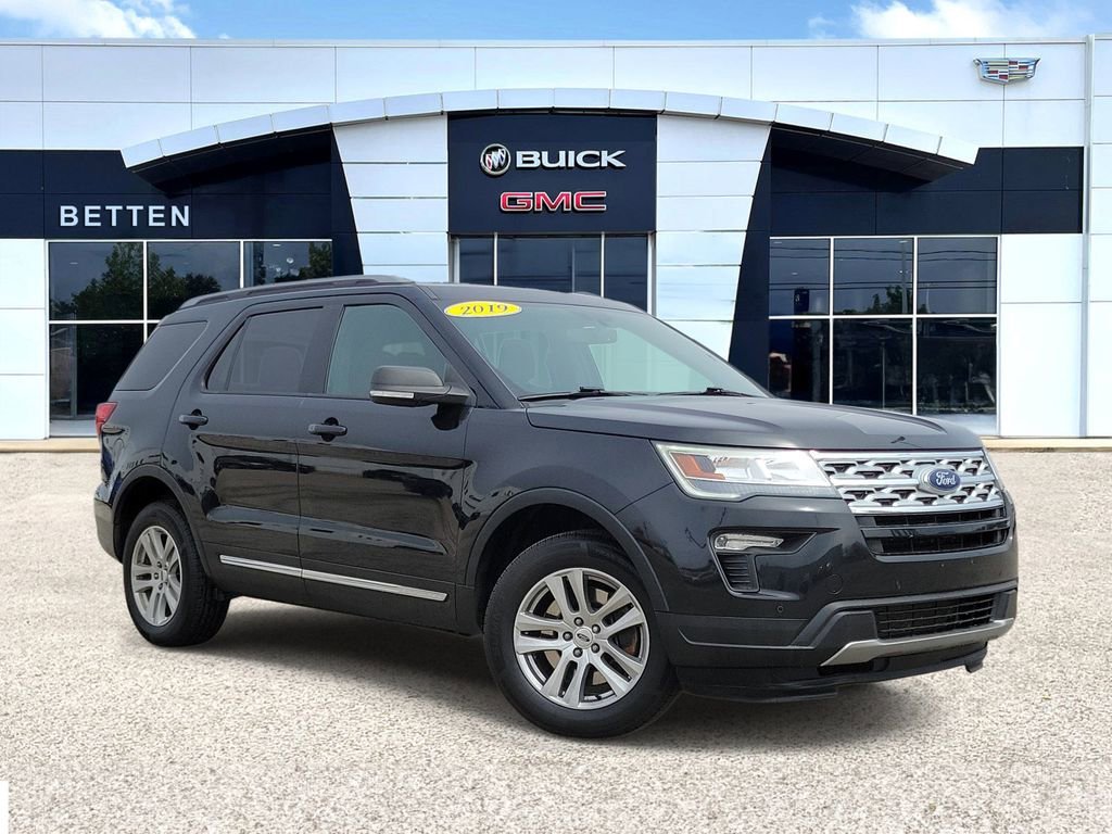 2019 Ford Explorer XLT 4WD's photo