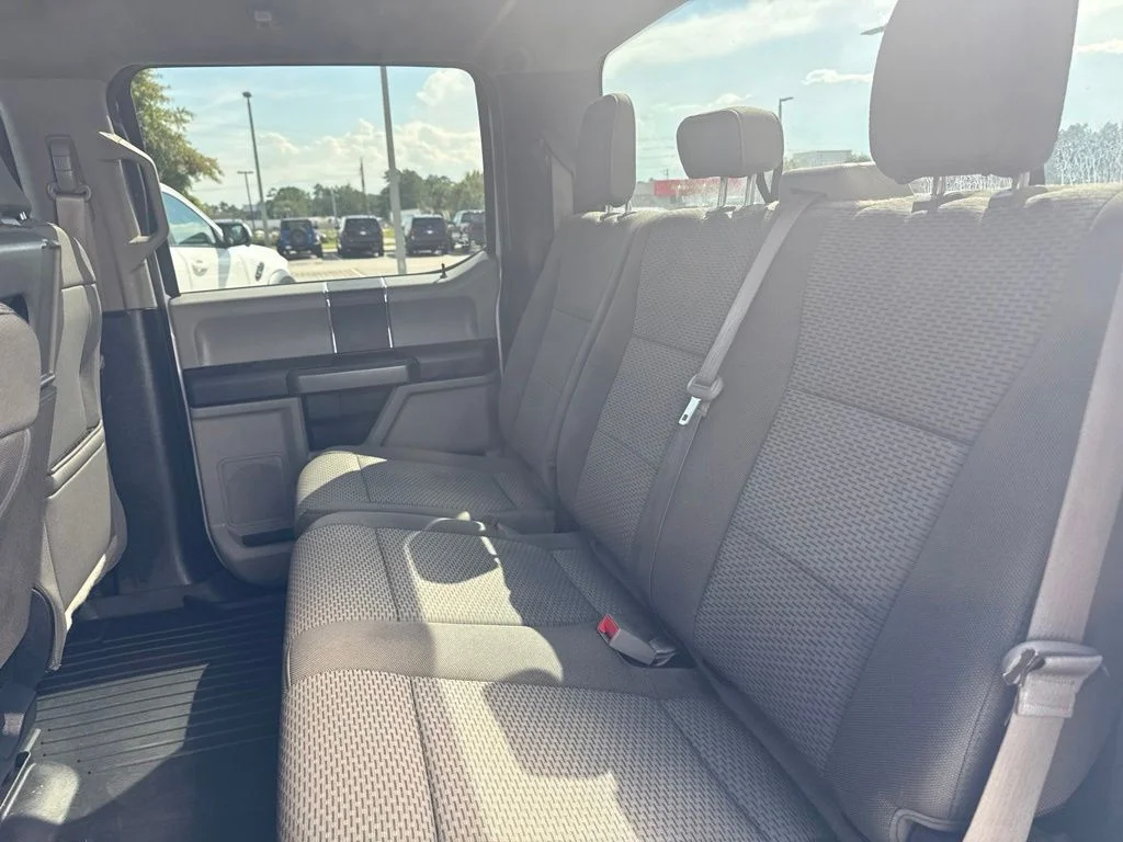 Certified Used 2020 Oxford White Ford XLT image 25