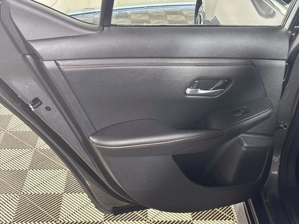 Used 2025 Gray Nissan SR image 18
