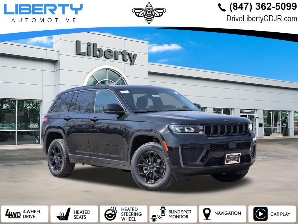 New 2026 Diamond Black Crystal Pearl-Coat Exterior Paint Jeep Altitude image 1