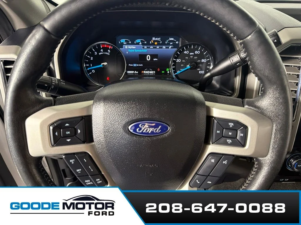 Certified Used 2017 White Platinum Clearcoat Metallic Ford Lariat image 15